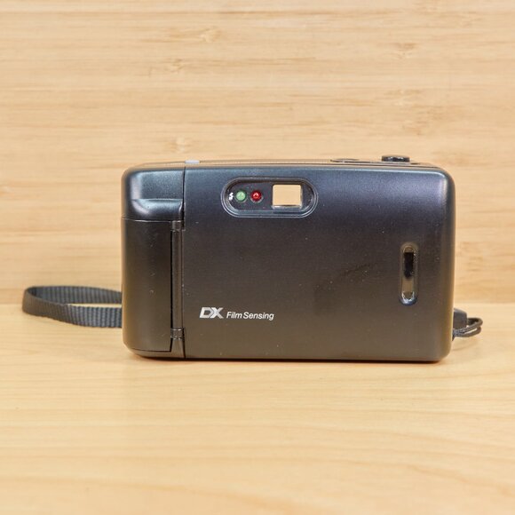 Polaroid 2000FF Focus Free 35mm Film Point & Shoot Camera - Picture 5 of 7